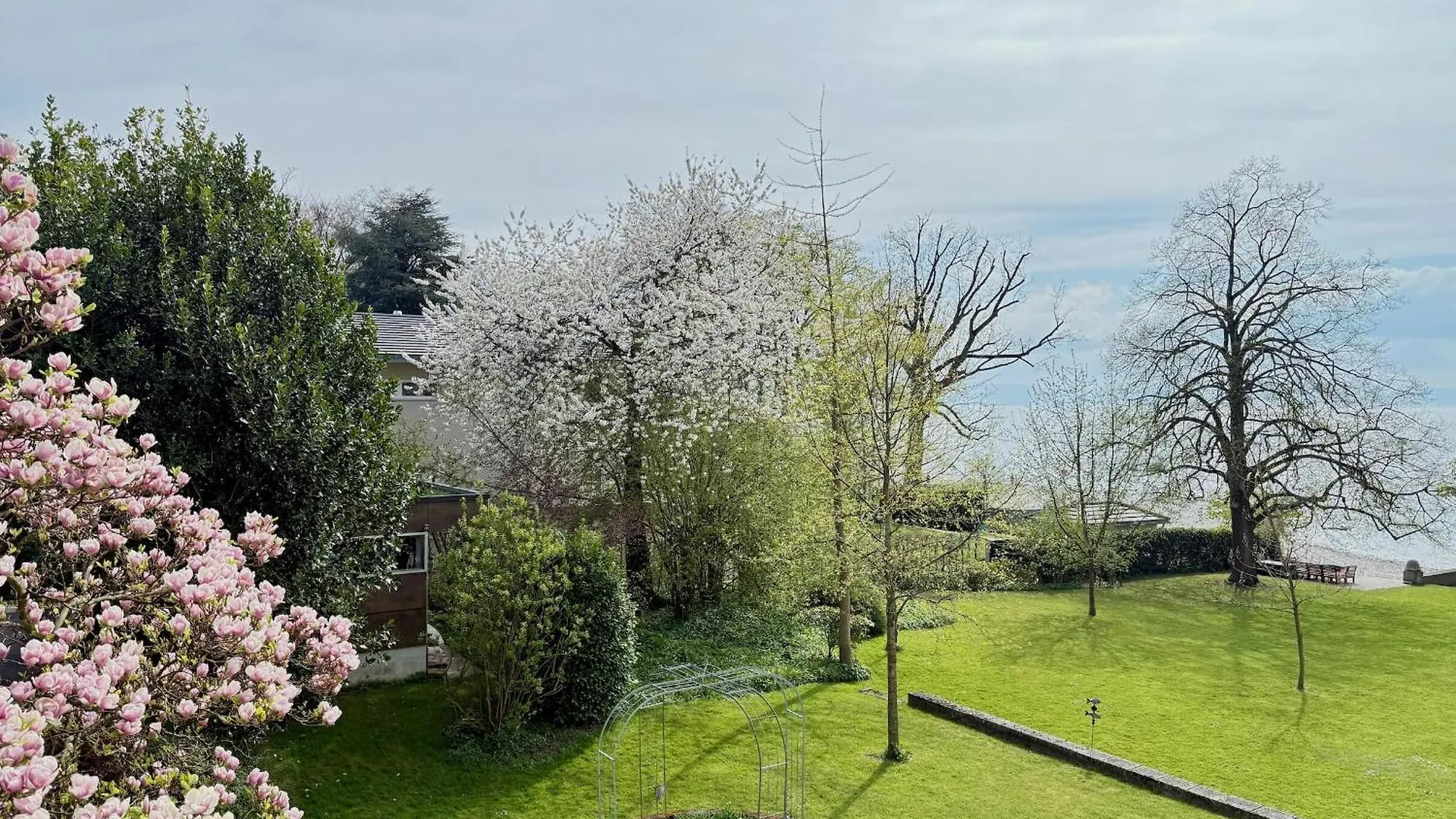 Seeperle49 - Besonders, Stilvoll Mit Eigenem Badestrand Nonnenhorn 0*,  Germany